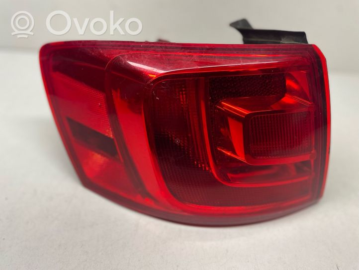 Volkswagen Jetta VI Lampa tylna 5C6945095A