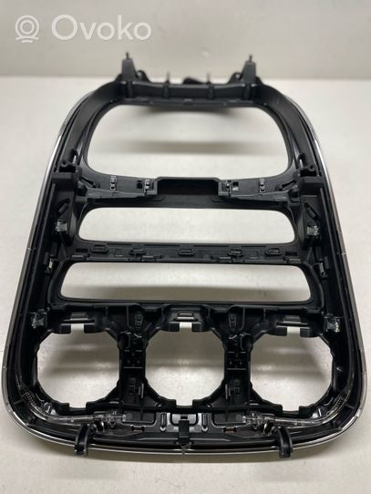 Mercedes-Benz GLC X253 C253 Rivestimento in plastica cornice della leva del cambio A25368003003