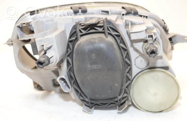 Mercedes-Benz SLK R170 Lampa przednia 0301097611