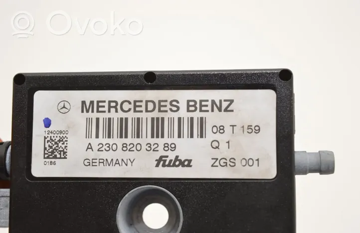 Mercedes-Benz SL R230 Pystyantennivahvistin ZGS001