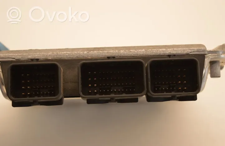 Citroen C5 Sterownik / Moduł ECU 0281010808