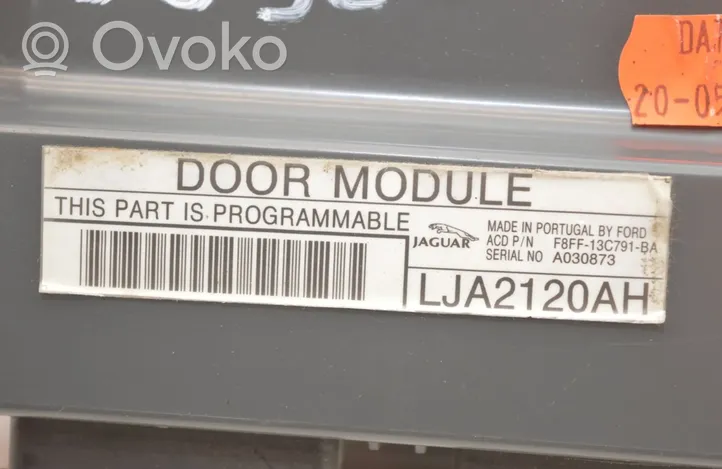 Jaguar XK8 - XKR Unité de commande module de porte LJA2120AH