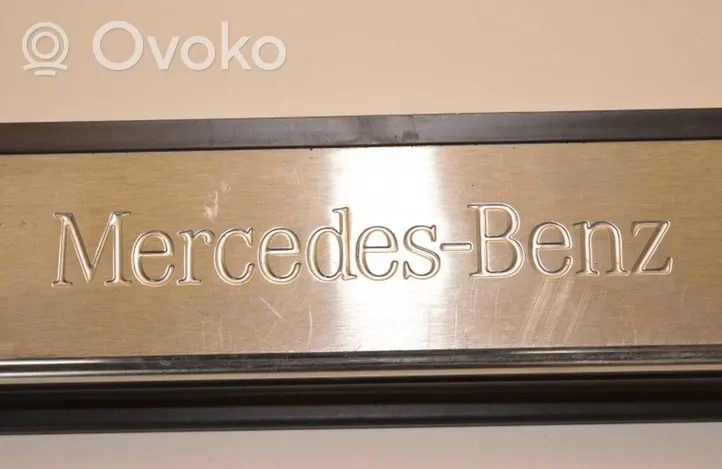 Mercedes-Benz CL C215 Garniture marche-pieds avant 2156800435