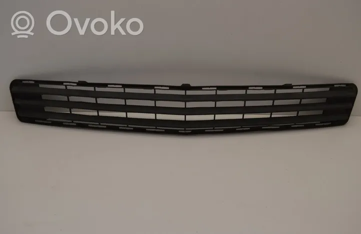 Mercedes-Benz C W204 Grille inférieure de pare-chocs avant A2048850023