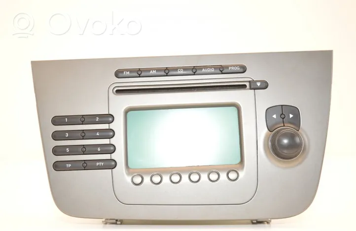 Seat Toledo III (5P) Panel / Radioodtwarzacz CD/DVD/GPS 5P1035152