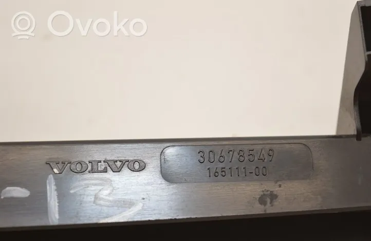 Volvo V70 Papildomas stop žibintas 165111-00