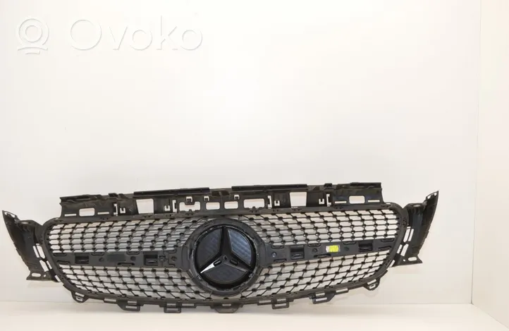 Mercedes-Benz E W238 Grotelės priekinės A2388881400