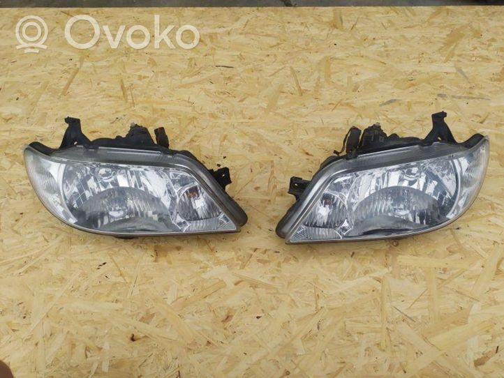 Mazda 323 Lot de 2 lampes frontales / phare 