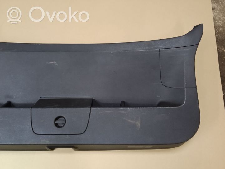 Volkswagen Golf VII Rivestimento portellone 5G9867605A