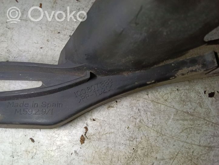 Volkswagen Eos Front bumper mounting bracket 1Q0807889