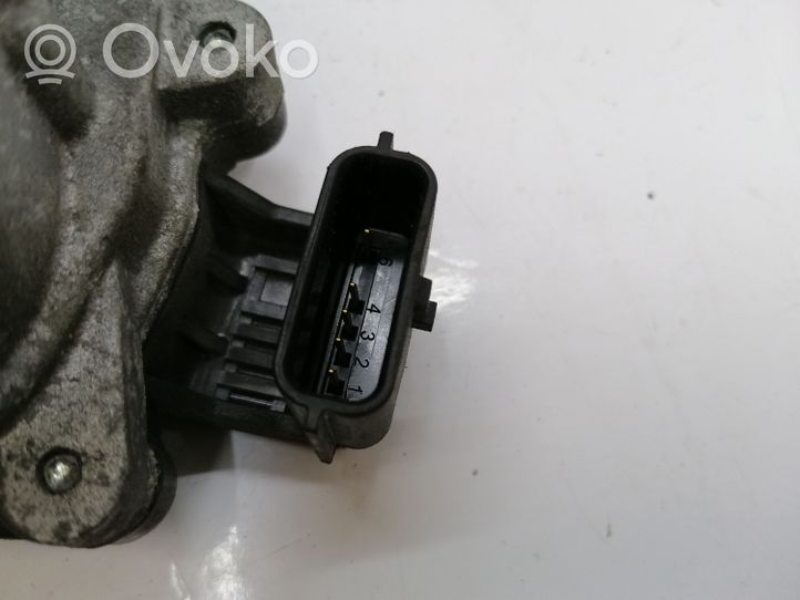 Nissan Qashqai Droselinė sklendė 8200614985E