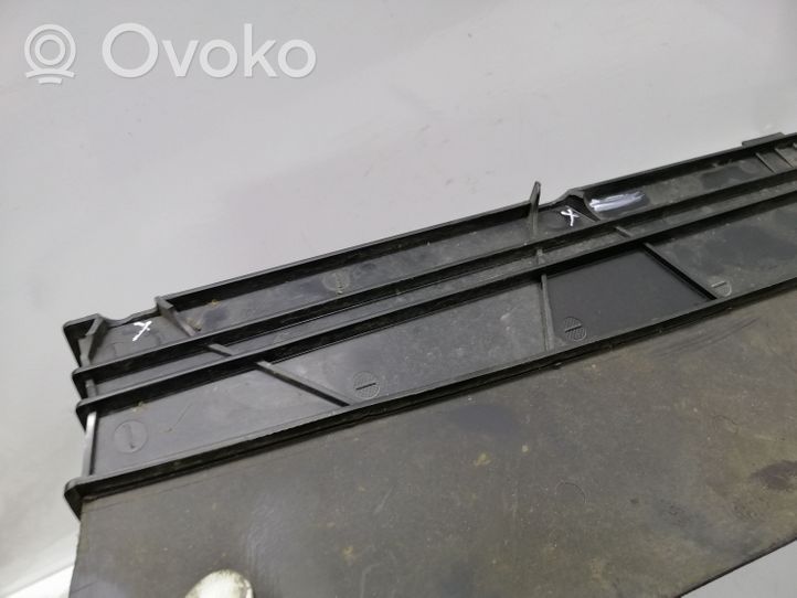 Skoda Octavia Mk3 (5E) Conducto/guía del intercooler 5E0121295