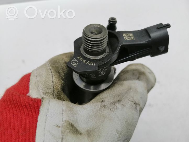 Nissan Qashqai Injecteur de carburant 954766H82828929