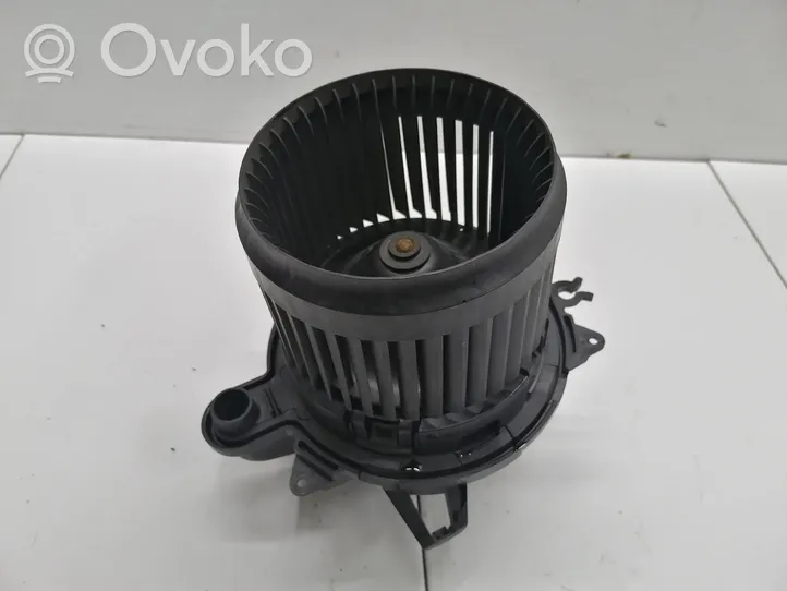 Renault Captur Ventola riscaldamento/ventilatore abitacolo 5P3730000