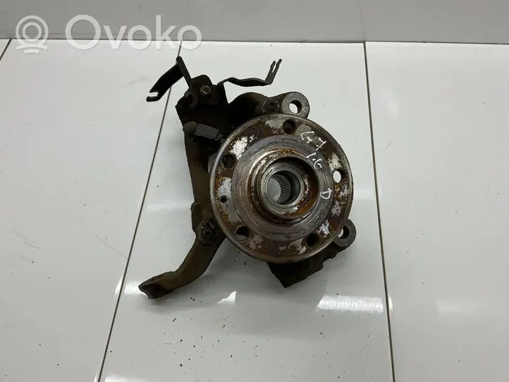 Volkswagen Golf VII Front wheel hub 