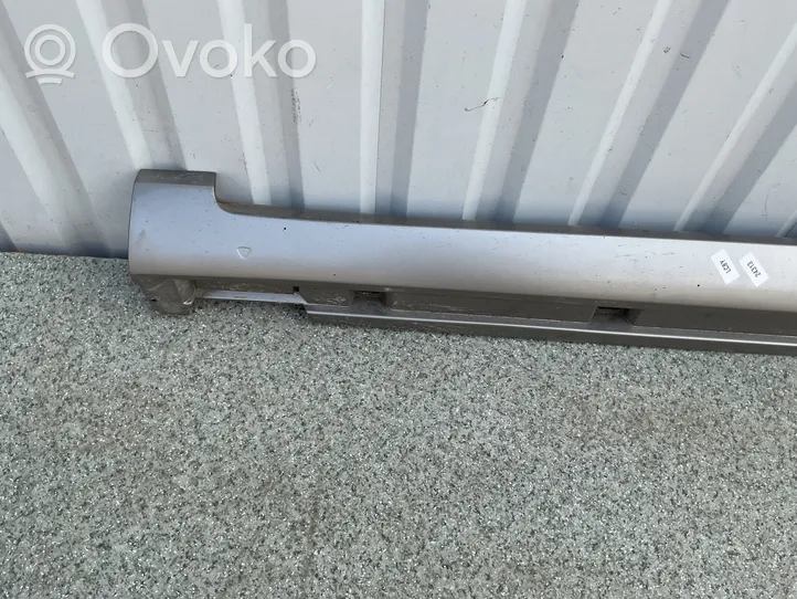 Volkswagen PASSAT B7 Sill 3AA853091C