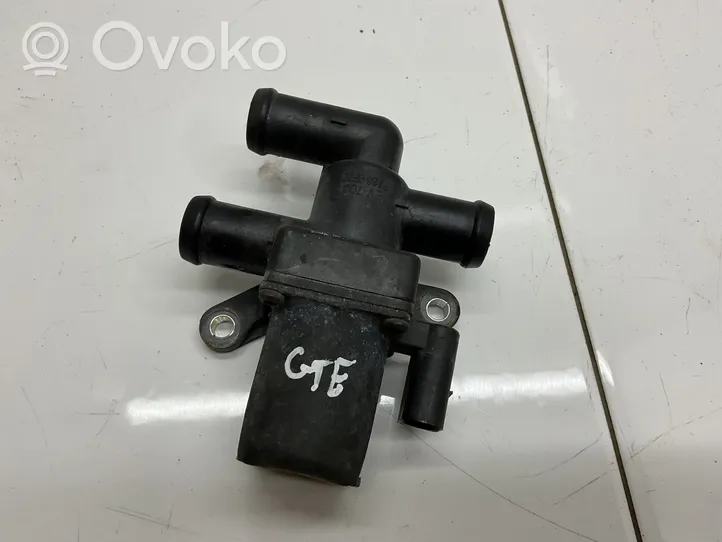 Volkswagen Golf VII Pompe à eau de liquide de refroidissement 1T0820036D