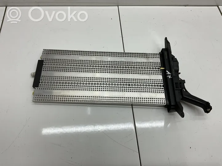 Audi A7 S7 4G Radiateur électrique de chauffage auxiliaire 4G081911