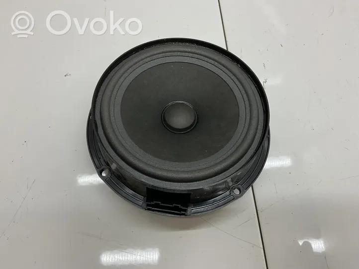 Volkswagen Tiguan Takaoven kaiutin 5N0035453C