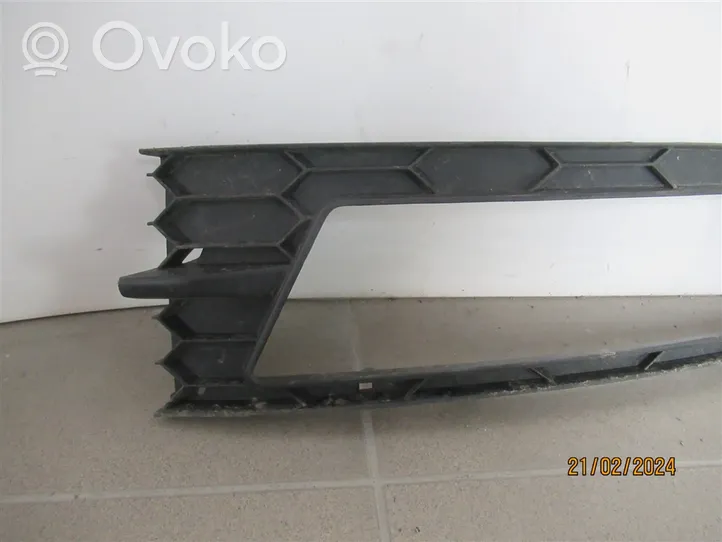 Skoda Rapid (NH) Grille inférieure de pare-chocs avant 5JA807682