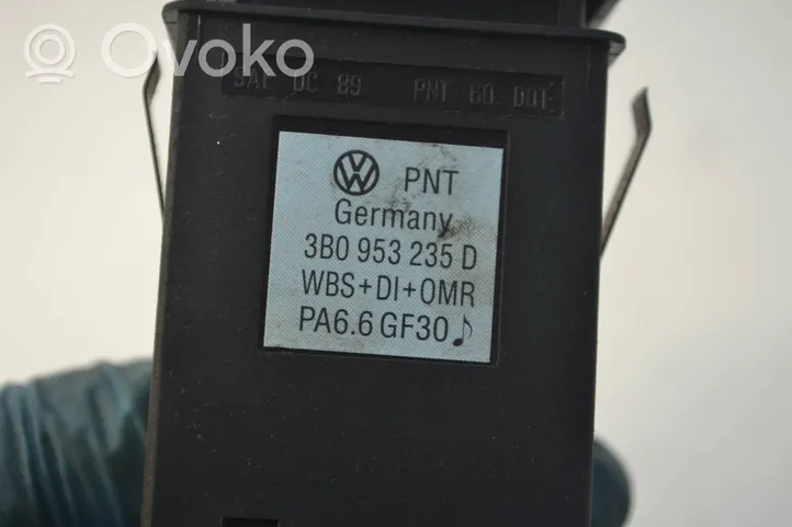 Volkswagen PASSAT B5 Avarinių žibintų jungtukas 3B0953235D