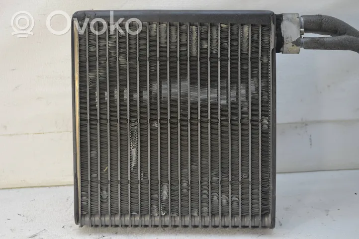 Volkswagen PASSAT B5 Radiatore di raffreddamento A/C (condensatore) 
