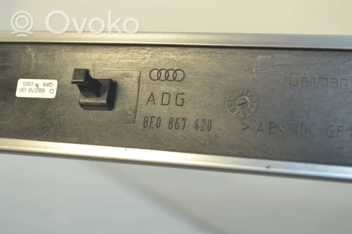 Audi A4 S4 B7 8E 8H Muu sisätilojen osa 8E0867420