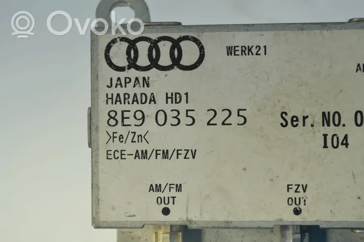 Audi A4 S4 B7 8E 8H Antenna autoradio 8E9035225