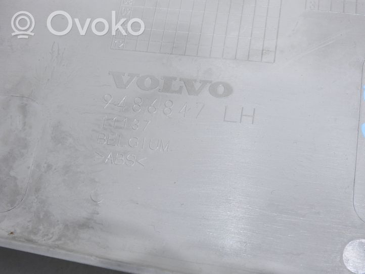 Volvo V50 B-pilarin verhoilu (yläosa) 9486847
