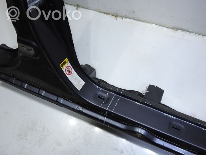 Toyota Avensis T250 Altro elemento di rivestimento sottoporta/montante 