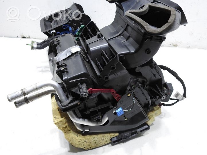 Audi A4 S4 B7 8E 8H Scatola climatizzatore riscaldamento abitacolo assemblata 8E1820005H