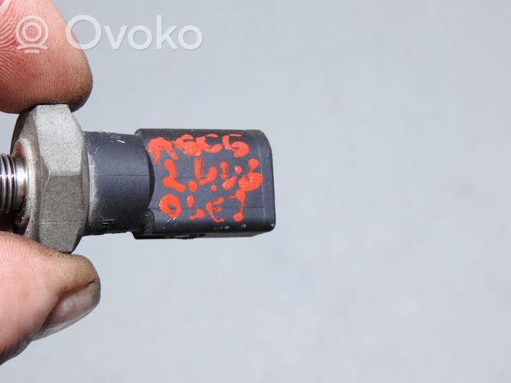 Audi A6 S6 C6 4F Oil pressure sensor 06D919081B