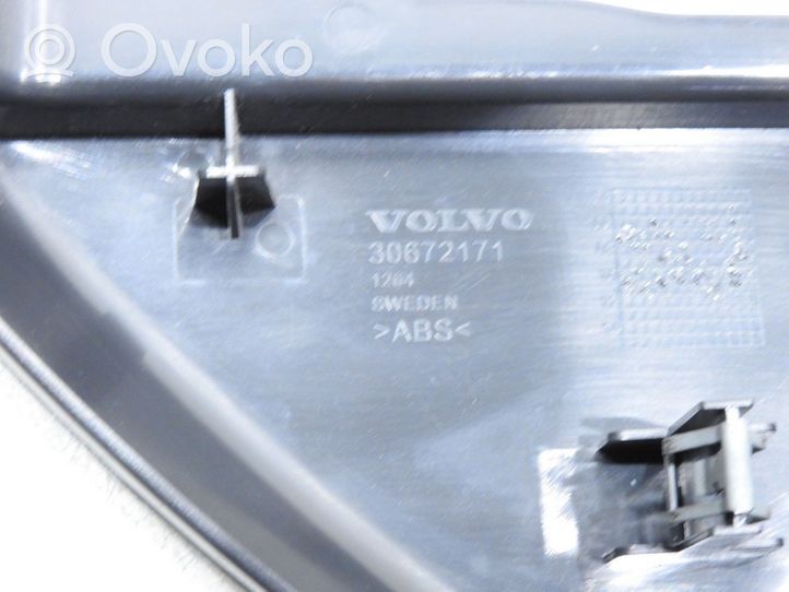 Volvo V70 Garniture de tableau de bord 30672171