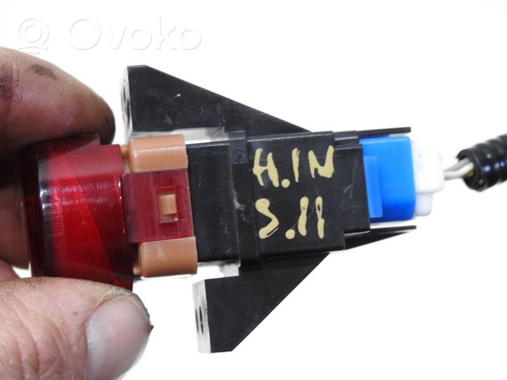 Honda HR-V Hazard light switch 