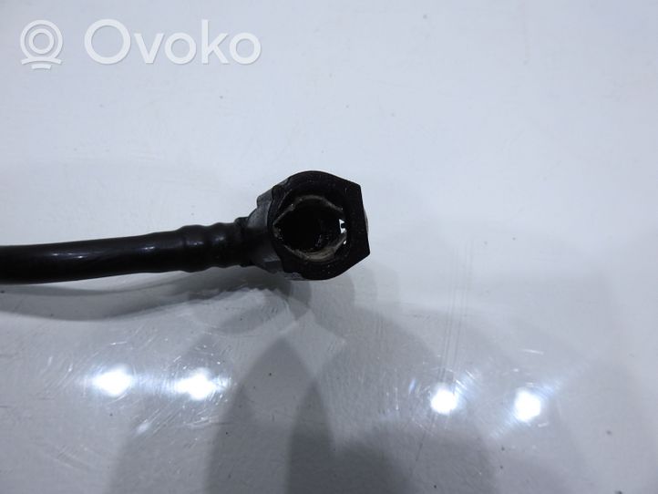 Volvo V50 Clutch pipe/line 
