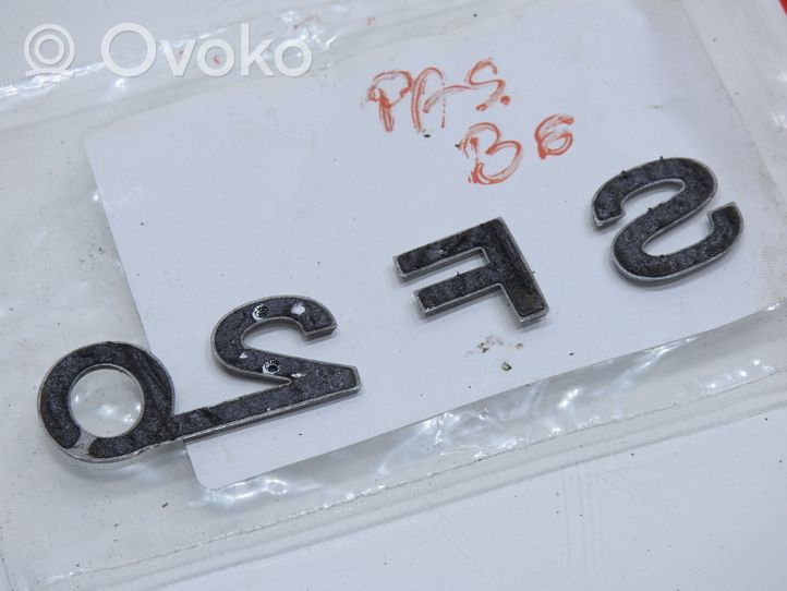 Volkswagen PASSAT B6 Kiti ženkliukai/ užrašai 