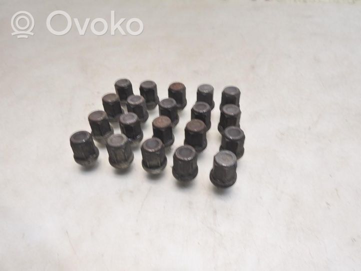 Subaru Forester SH Nuts/bolts 