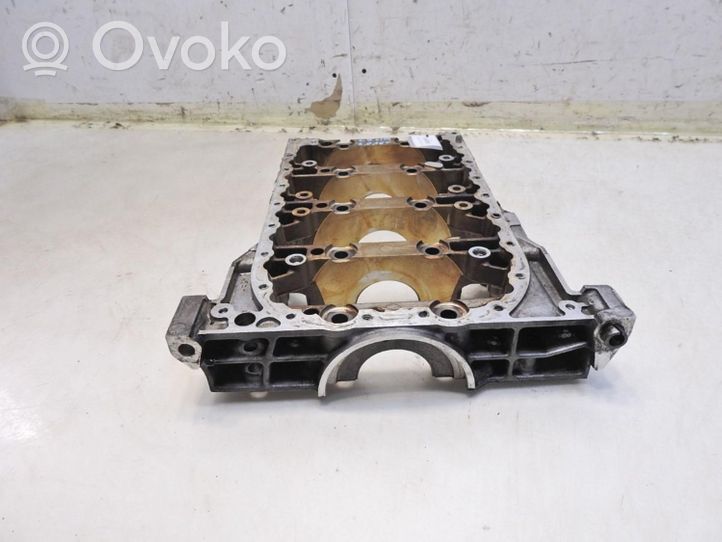 Citroen C5 Vetoakselin tukilaakerin kiinnike 9655040080