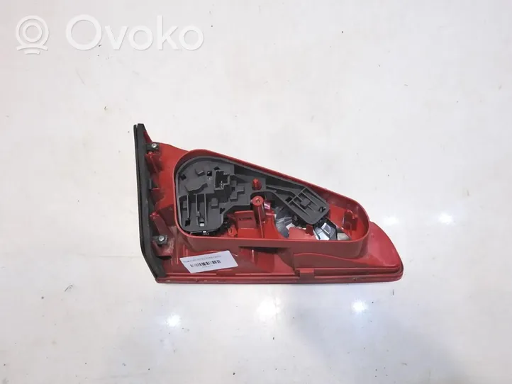 Peugeot 607 Lampy tylnej klapy bagażnika XXXYYY