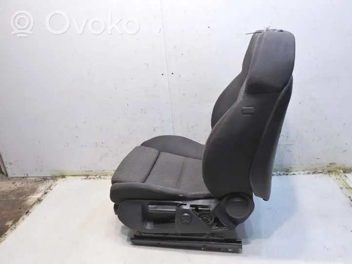 Audi A4 S4 B7 8E 8H Front driver seat 