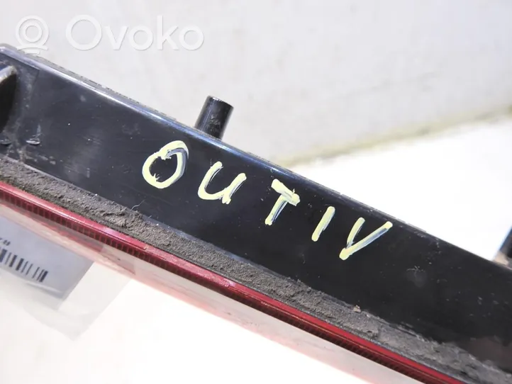 Subaru Outback Trzecie światło stop VC02-117