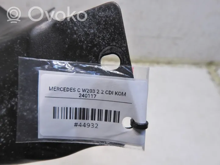 Mercedes-Benz C AMG W203 Rear seatbelt 33003955A