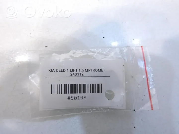 KIA Ceed Kit de charnières de porte arrière A046057