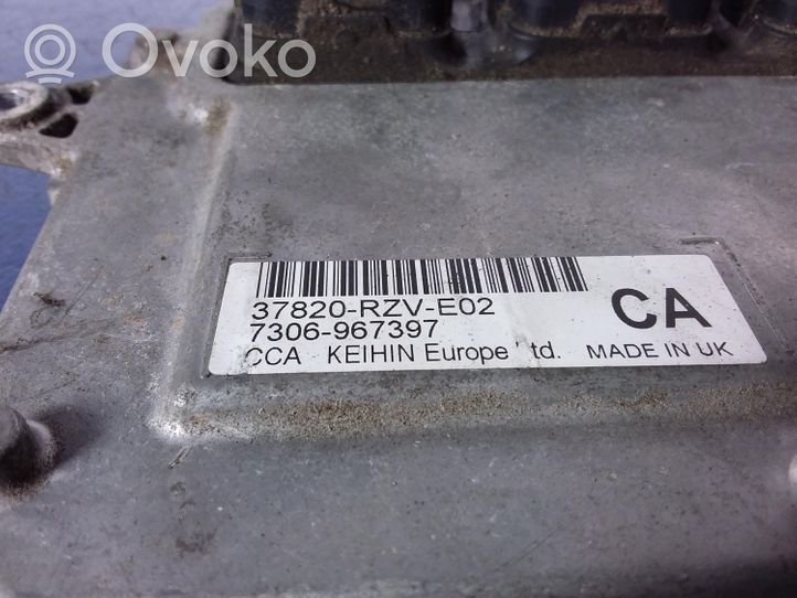 Honda CR-V Komputer / Sterownik ECU silnika 37820-RZV-E02