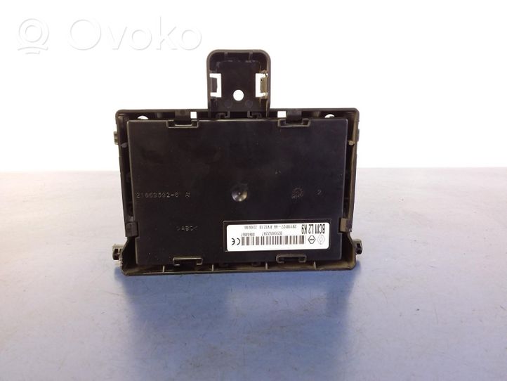 Renault Clio III Module confort 8200652287