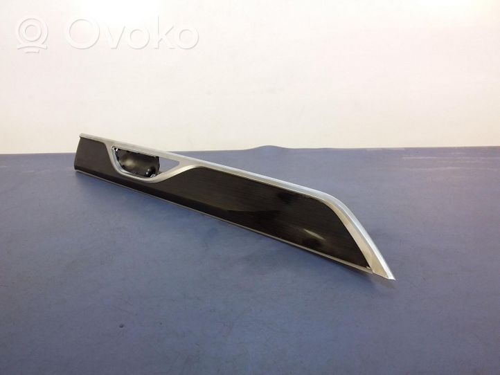 BMW 7 G11 G12 Side skirt rear trim 8070733