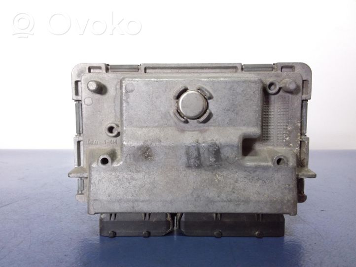 Skoda Fabia Mk2 (5J) Unité de commande, module ECU de moteur 03E906019AE