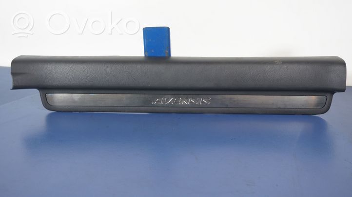 Toyota Avensis T250 Rivestimento vano piedi laterale 67913-05040