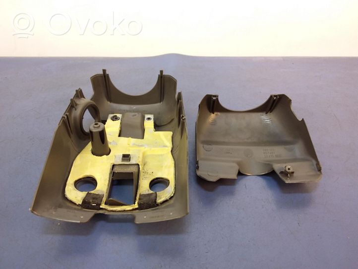 Volvo S40, V40 Muu kynnyksen/pilarin verhoiluelementti 30615963