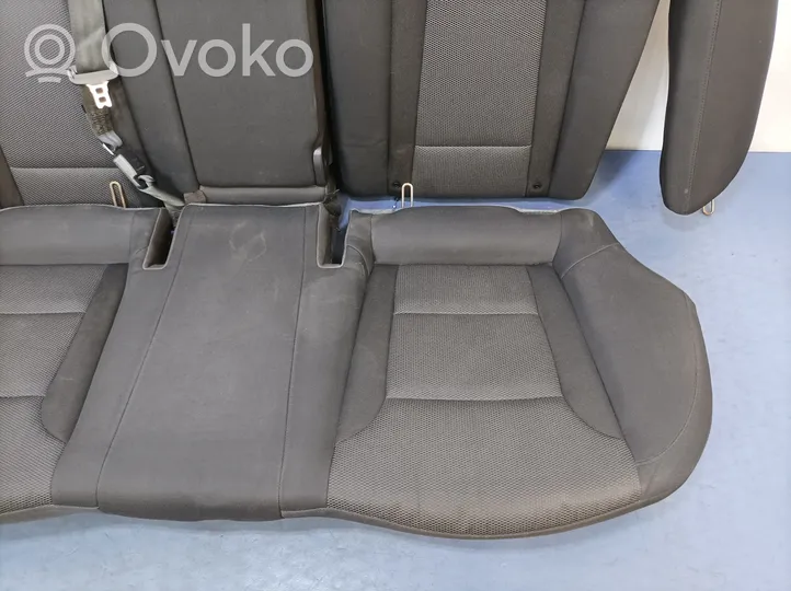 Hyundai i40 Antra eilė sėdynių 